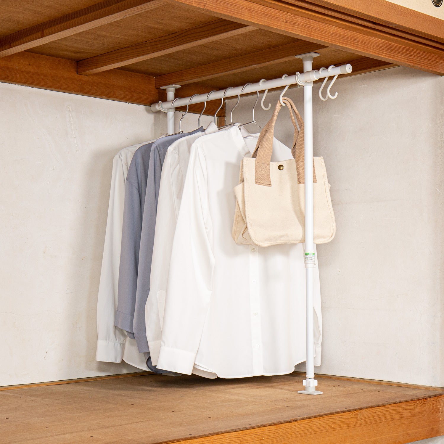 SEKISUI J-SHOP 押入れハンガーポール HP－1 販売ページ