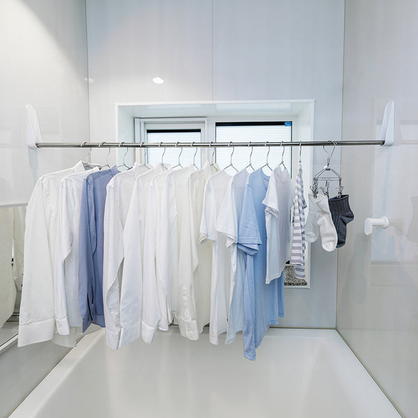 セキスイ 浴室用マグネット取付物干し ＹＭＭ－１ マグネットが付く浴室壁に磁力で吸着して物干しスペースを作れます。